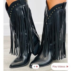 NWT TOP Moda Black Fringe Heeled Boots